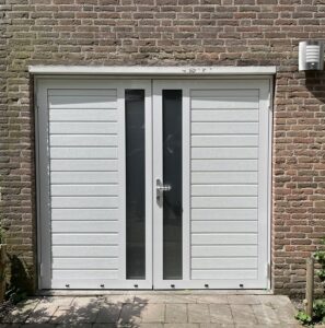 LL-woodgrain-plancha-verticaal-glaspaneel-ral9016